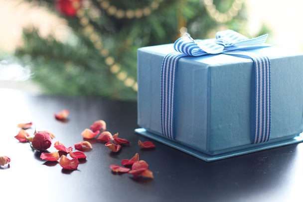 gift box ornaments - Фото, изображение