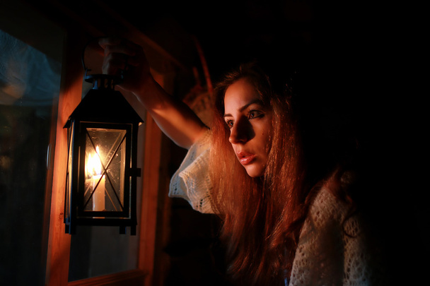 woman candle lamp dark night - Foto, Imagen