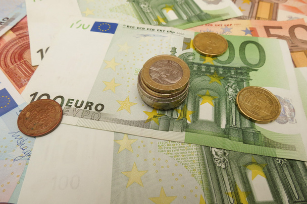 eurobankbiljetten en -munten - Foto, afbeelding