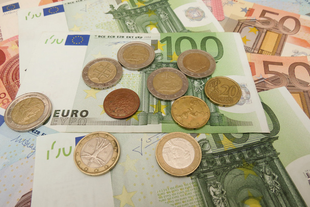 eurobankovky a euromince - Fotografie, Obrázek