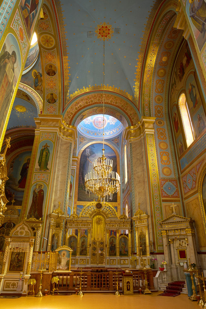 O interior da Catedral Ortodoxa em Odessa, Ucrânia
 - Foto, Imagem