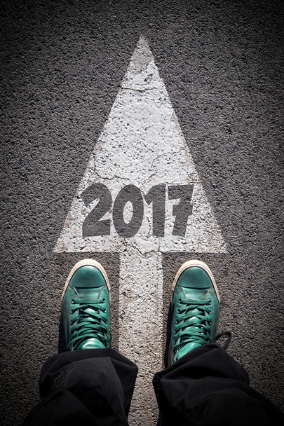 Nogi na znak do 2017 r. - Zdjęcie, obraz