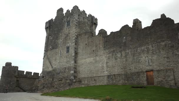 Krásný hrad v Irsku - Záběry, video
