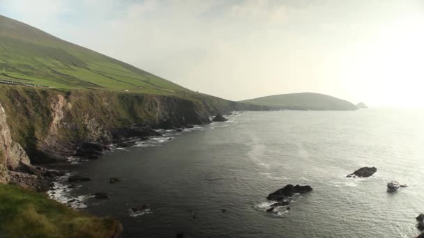 beeindruckende klippen in irland - Filmmaterial, Video