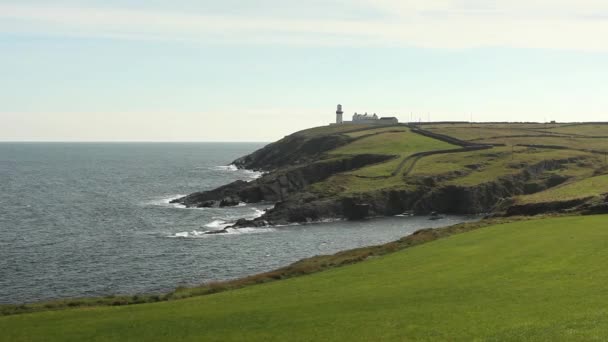 Lighthouse in sea landscape - Záběry, video