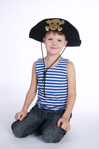 little boy in pirate costume on white - Foto, imagen
