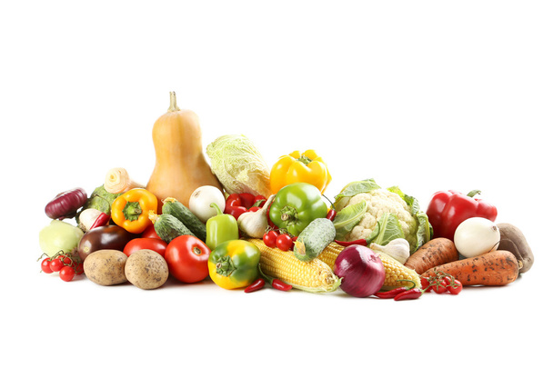 Légumes mûrs et savoureux isolés
  - Photo, image
