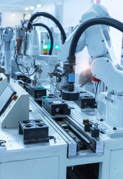 ρομποτικό εργαλειομηχανή βραχίονα σε εργοστάσιο βιομηχανικής κατασκευής - Φωτογραφία, εικόνα