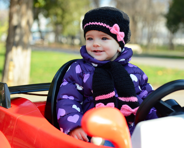 little girl driving car  - Foto, imagen