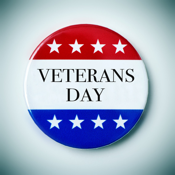 text veterans day in a badge - Φωτογραφία, εικόνα