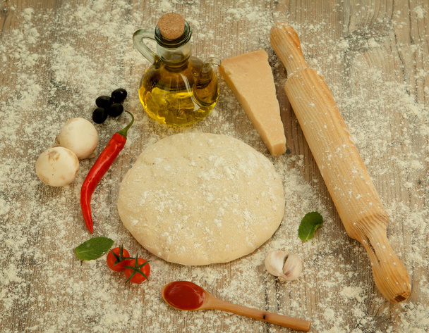 Ingrédients pour pizza végétarienne
 - Photo, image