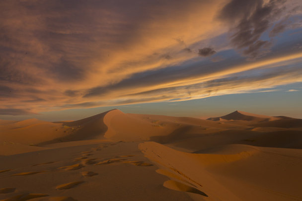 coucher de soleil dans le désert - Photo, image