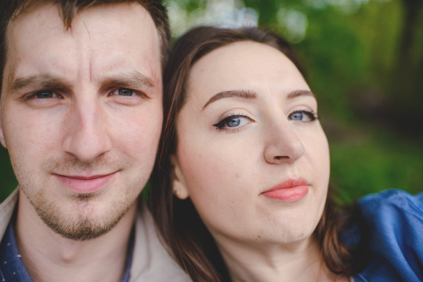 couple taking a selfie on a summers day - Fotografie, Obrázek