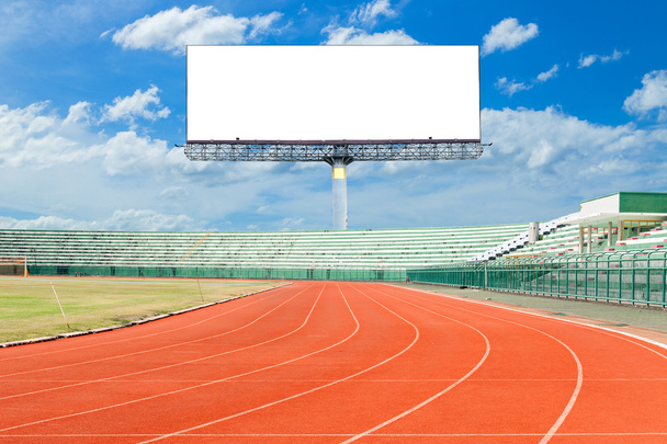 Bieżnia z pusty biały billboard cyfrowy ekran adve - Zdjęcie, obraz