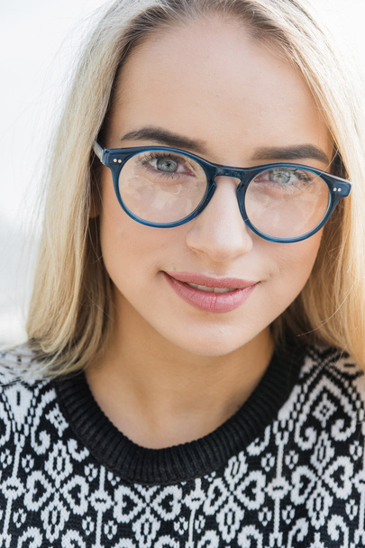young woman in glasses - Foto, Imagem