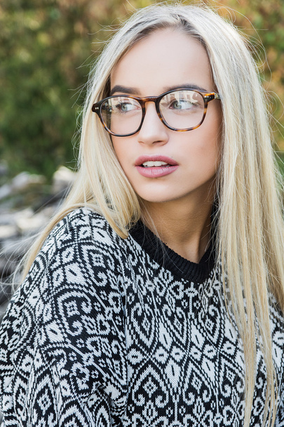 young woman in glasses - Foto, imagen