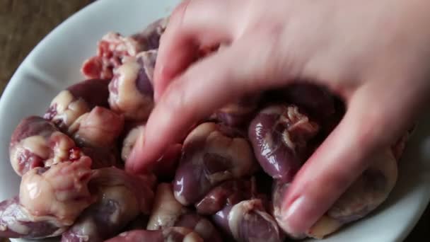 Fresh raw chicken hearts - Footage, Video