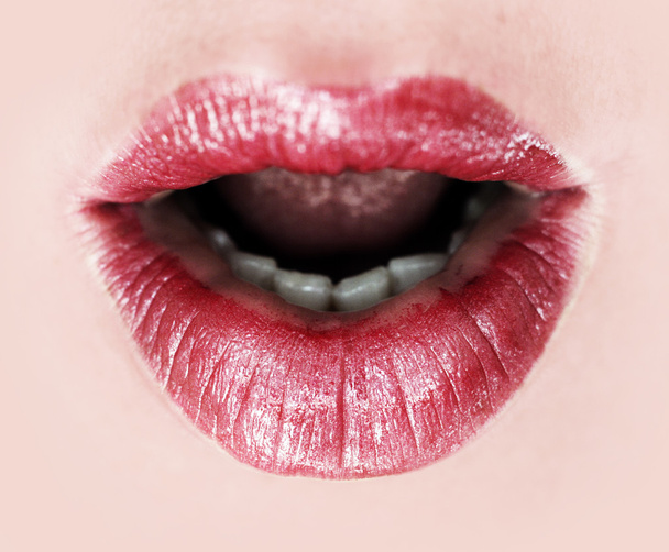 Vörös ajkak - Fotó, kép
