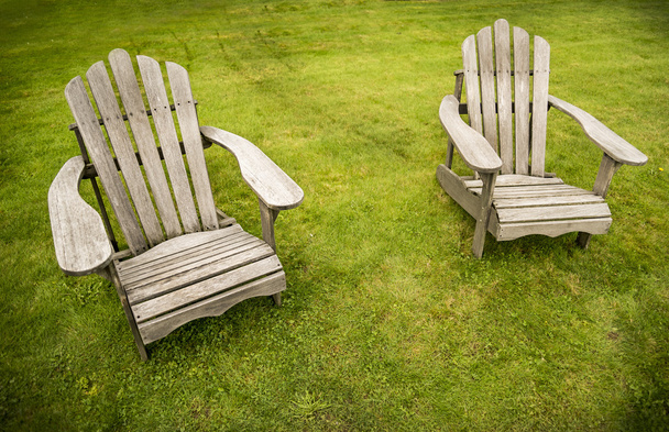 δύο καρέκλες adirondack - Φωτογραφία, εικόνα
