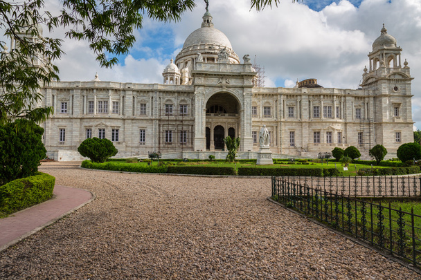 Victoria Memorial un gran edificio arquitectónico de mármol minumento en Calcuta construido en memoria de la reina Victoria
. - Foto, Imagen