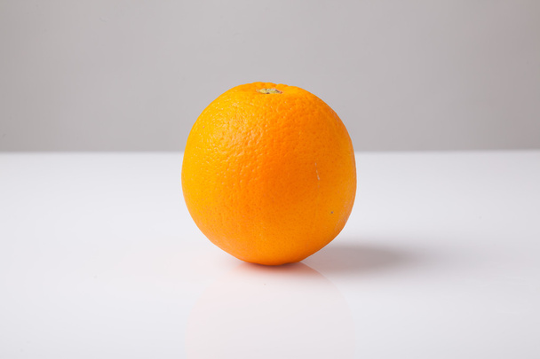 Ripe fresh orange - Фото, зображення