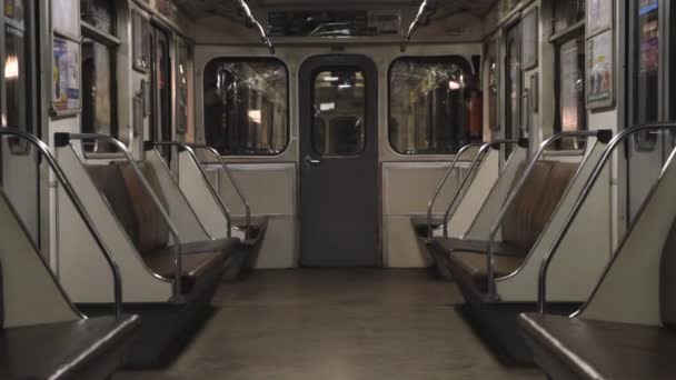 Metro, prázdný kočár vlaku - Záběry, video