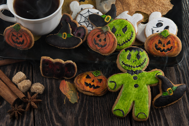 Hausgemachte leckere Ingwerkekse für Halloween - Foto, Bild