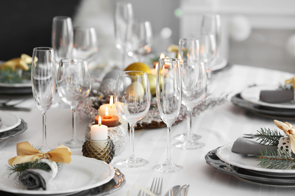 Table served for Christmas dinner - Foto, Imagen