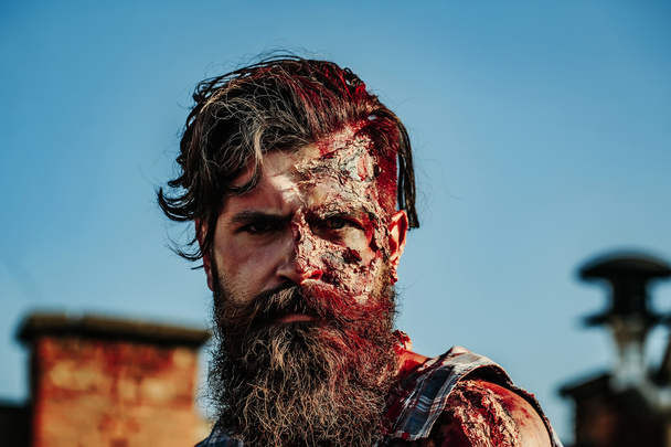 Bearded zombie man - Foto, afbeelding