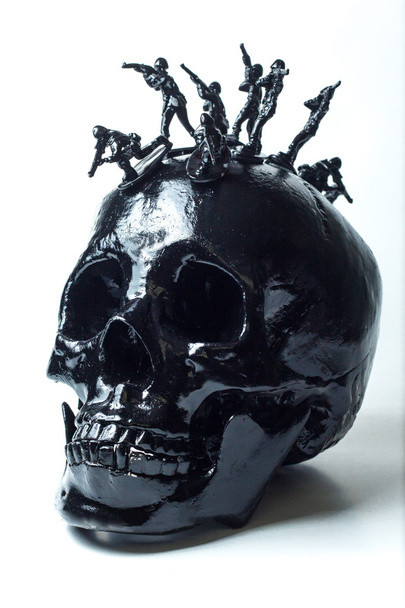 Чорний череп Mohawk
 - Фото, зображення