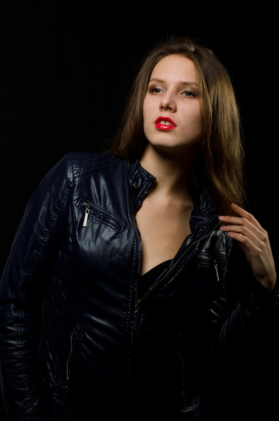 beautiful girl in leather jacket - Foto, afbeelding