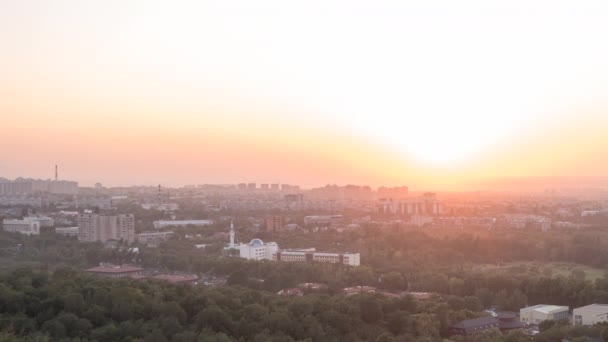 Захід сонця над Алма-Ата - Кадри, відео