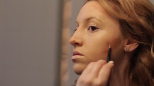 Macro Closeup Beauty portrait of woman hand touching face skincare concept - Red Epic Dragon - Video, Çekim