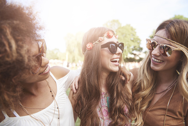 Three best friends at the music festival - Photo, Image
