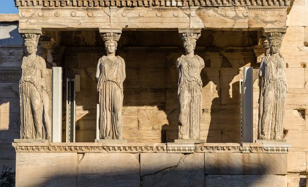 Caryatids のアクロポリスの彫像 - 写真・画像