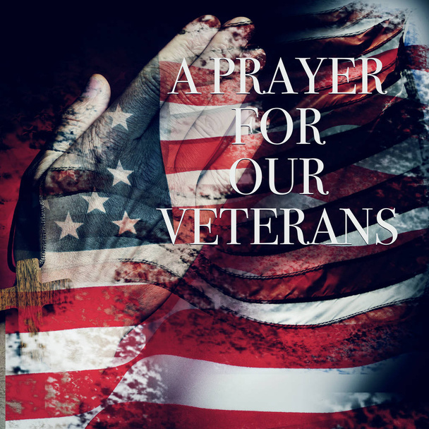 testo una preghiera per i nostri veterani e la bandiera degli Stati Uniti
 - Foto, immagini