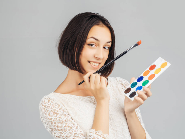 girl with colorful paints - Foto, Imagem