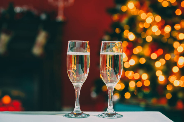 Güzel iki kadeh şampanya - Fotoğraf, Görsel