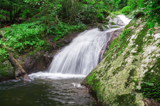 Krok E Dok Waterfall - Foto, imagen