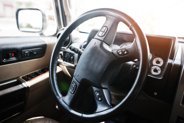 Steering wheel of luxury car - Φωτογραφία, εικόνα