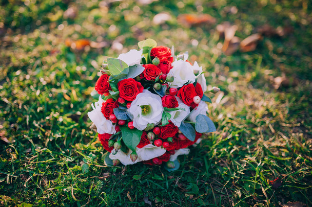 букет з кольорових квітів
 - Фото, зображення