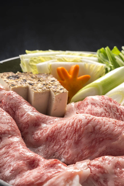 Finom marhahús sukiyaki főzőedény - Fotó, kép