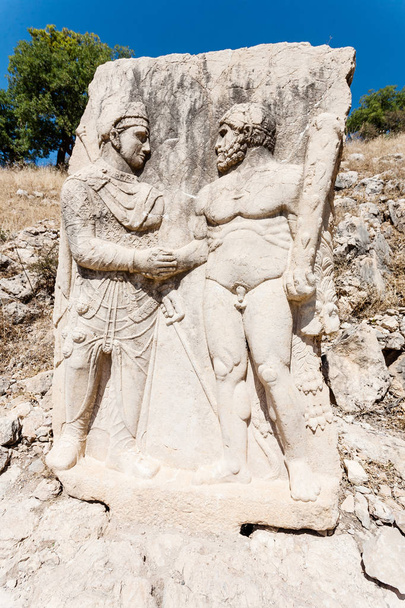 Král Mithridates potřásl rukou s Herakles. - Fotografie, Obrázek
