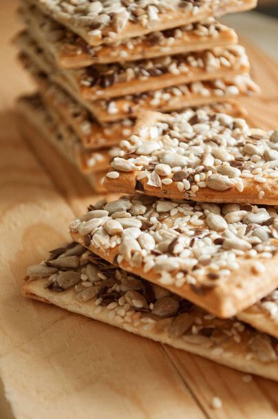 Cracker with sunflower seeds - Foto, Imagen