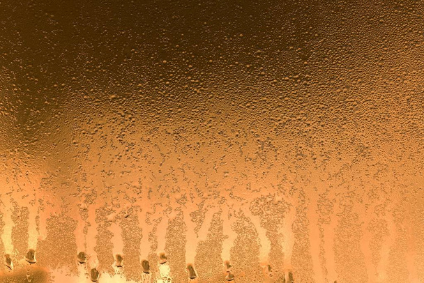 абстрактная текстура замороженных капель воды золотого цвета
 - Фото, изображение