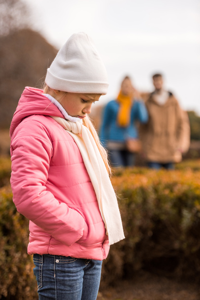 Sad little girl standing outdoors - Foto, imagen