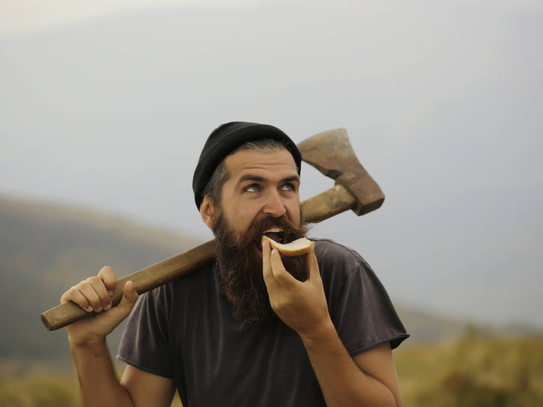 lumberjack man hipster with axe - Zdjęcie, obraz