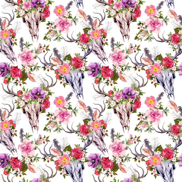 Deer skulls and flowers. Seamless pattern. Watercolor - Foto, imagen
