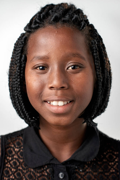 African girl smiling - Foto, afbeelding