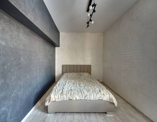 Stylish bedroom in modern style - Valokuva, kuva